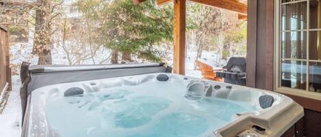 Bain à remous extérieur