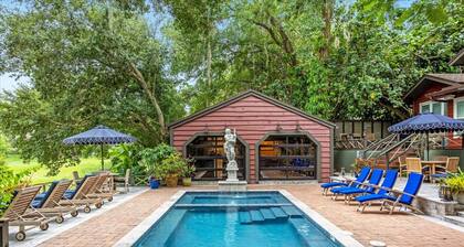 Lake House Pets allowed