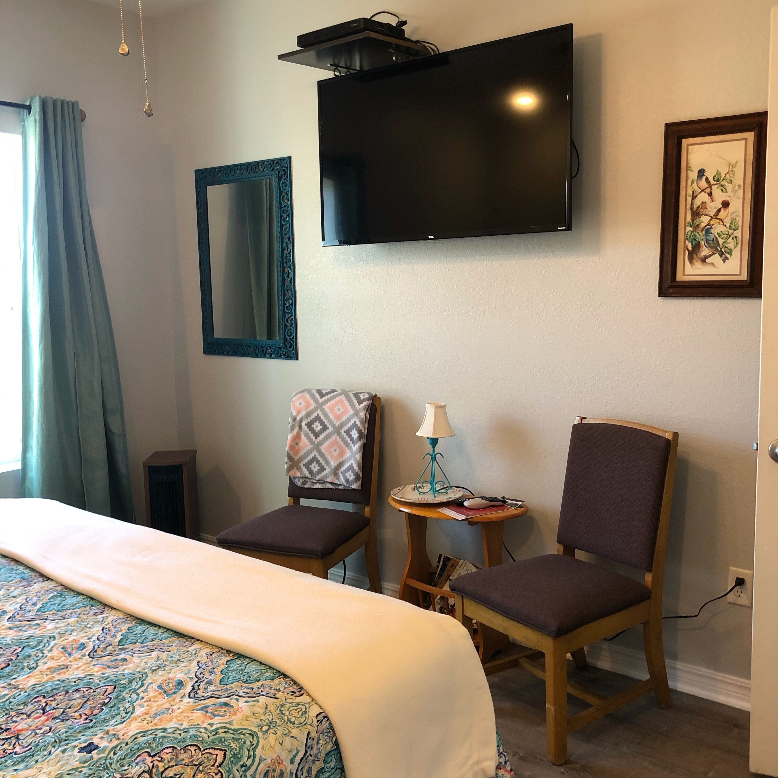 1 chambre, fer et planche à repasser, Wi-Fi gratuit, draps fournis