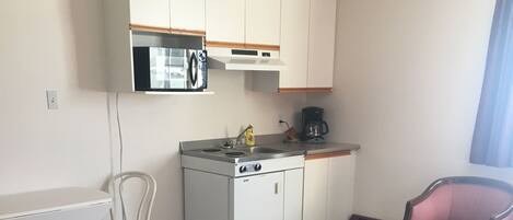 Cortinas blackout, tabla de planchar con plancha y wifi gratis