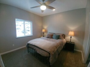 2 bedrooms, WiFi, bed sheets
