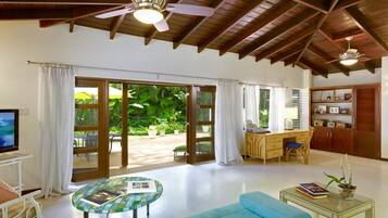 Villa, 3 Bedrooms | Interior