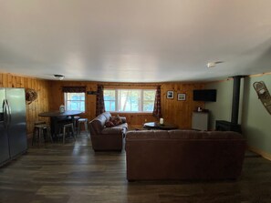 Smart TV, fireplace - Adirondack Escape on the Great Sacandaga Lake (Hadley)