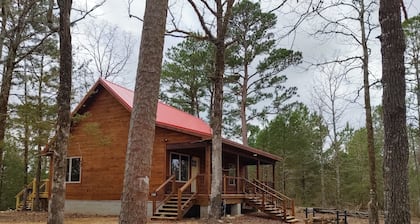 Cabin (First One There) is a quiet and peaceful place to stay by De Queen Lake