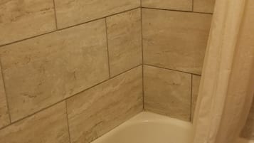 Dusche im Bad
