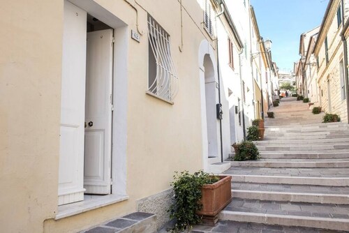 N141 - Numana, delightful two-room apartment along the famous Costarella