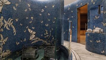 Couples treatment rooms, sauna, hot tub, steam room, body treatments