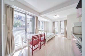 Room (102) | 1 bedroom, free WiFi - Osaka Dome (Osaka)