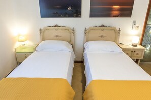 3 bedrooms, bed sheets