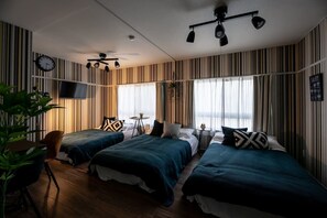 Room (401)
