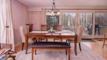Chalet, 3 Bedrooms | Private kitchen | Fridge, microwave, oven, dishwasher