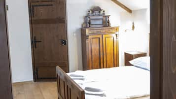 Superior Double or Twin Room | Individually furnished, bed sheets