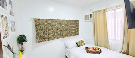 Family Apartment, 2 Bedrooms | Iron/ironing board, free WiFi