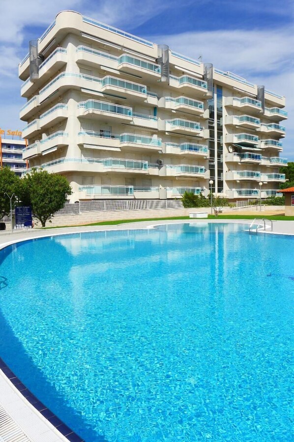Pool - Family apartment in Salou with large pool (Salou)