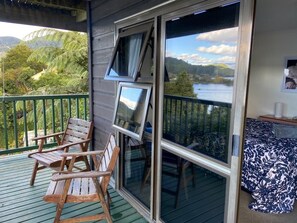 Property grounds - Fantastic Lake and Mountain views with Spa Pool (Rotorua)