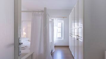 2 camere, ferro/asse da stiro, Wi-Fi gratuito, lenzuola