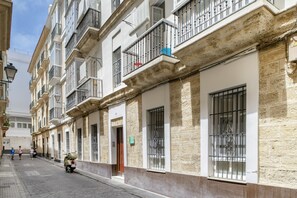 Exterior - Alojamientos Cadiz Sol – privileged location, with balcony and close to the beach (Cádiz)