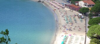 Appartement 'Il Rosmarino' avec vue sur la mer, Wi-Fi et climatisation