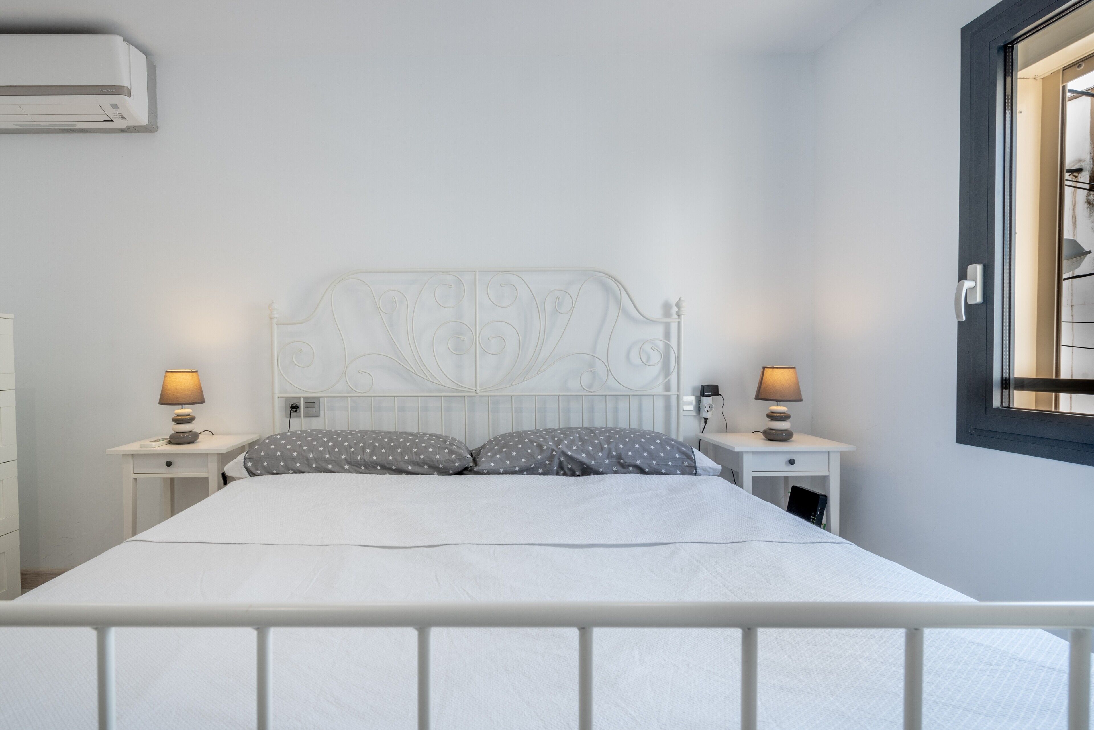 3 chambres, fer et planche à repasser, Wi-Fi gratuit, draps fournis