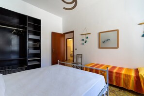 2 habitaciones, wifi gratis y ropa de cama 