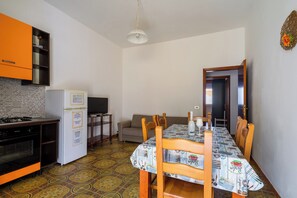 Interior - Just a minute's walk from the sea - Apartment Lapillo 2 (torre lapillo)