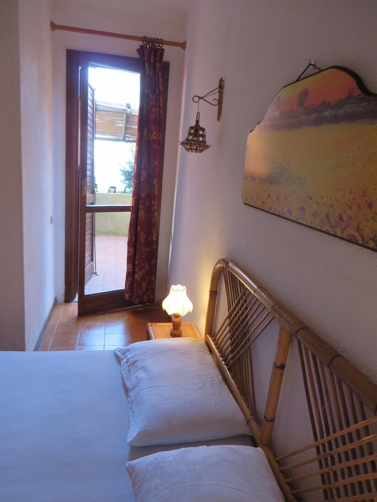 2 bedrooms, bed sheets