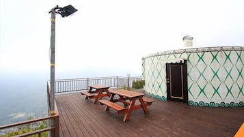 Grand Tent | Balcony