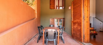 Bungalow close to the beach – Villetta Accu is Prezzus C