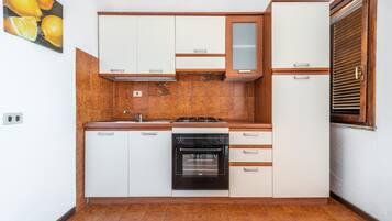 Fridge, oven, stovetop, high chair