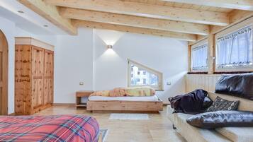 1 chambre, fer et planche à repasser, accès au Wi-Fi (inclus)