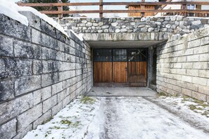 Property grounds - Apartment "Ciasa Christina - Attic" with Wi-Fi, Balcony & Mountain View (Moena)