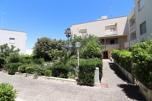 Property grounds - Casa Vacanze "Nicole" with Balcony and Perfect Location (Otranto)