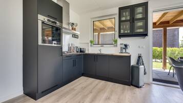 Køleskab, ovn, kogeplade, opvaskemaskine