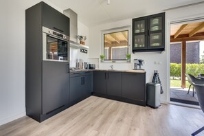 Refrigerador, horno, parrilla de estufa y lavavajillas 