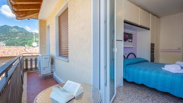 2 camere, ferro/asse da stiro, Wi-Fi gratuito, lenzuola