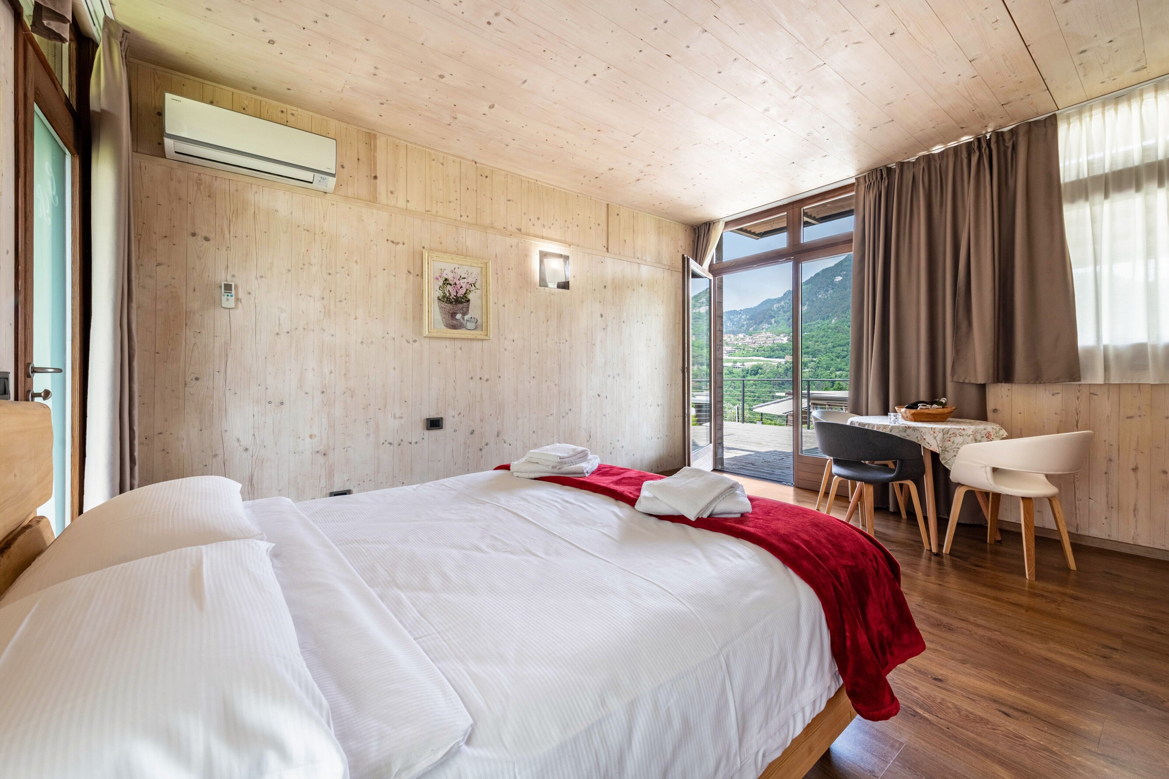 1 chambre, fer et planche à repasser, Wi-Fi gratuit, draps fournis