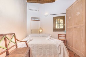 2 chambres, fer et planche à repasser, Wi-Fi gratuit, draps fournis