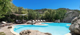 Mediterranean Villa with Terrace, Garden and Wi-Fi