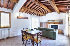 TV - In good location and with sea view - Casa Consuelo - Appartamento 2 (Capoliveri)
