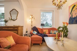 TV - Beautiful Vacation Apartment In The "House See- und Säntisblick" EG With Wi-Fi (Friedrichshafen)