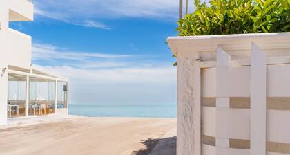 Villa Telia Directly on the Beach with Terrace; Pets Allowed, Parking Available