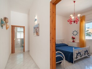 2 bedrooms, free WiFi, bed sheets - Villa Telia Directly on the Beach with Terrace; Pets Allowed, Parking Available (torre lapillo)