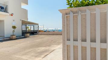 Enceinte de lâhĂ©bergement