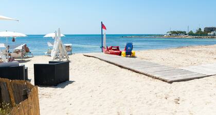 Villa Telia Directly on the Beach with Terrace; Pets Allowed, Parking Available