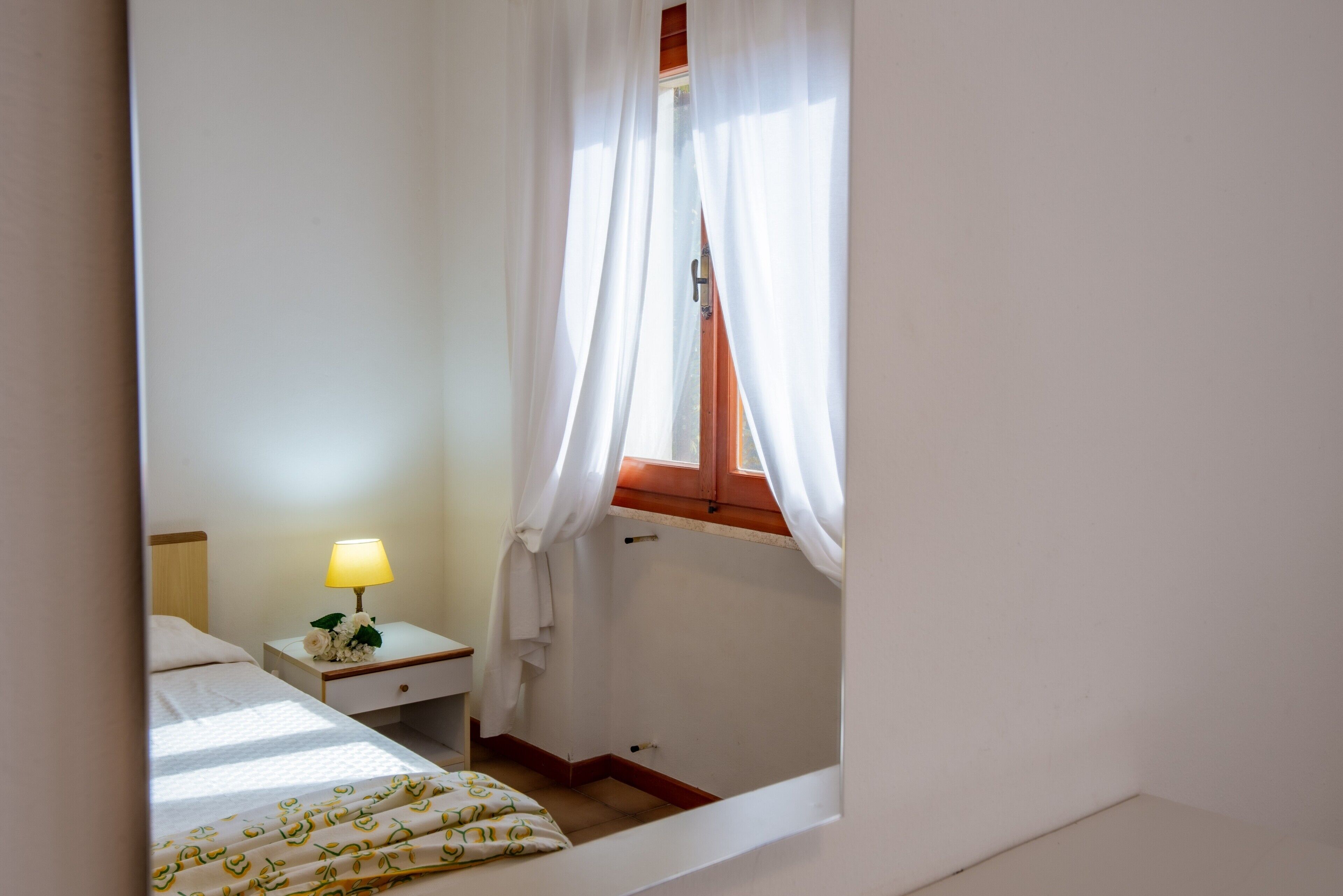 1 quarto, Wi-Fi de cortesia, roupa de cama