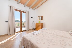 4 chambres, fer et planche Ă repasser, Wi-Fi gratuit, draps fournis