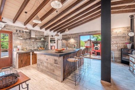 Fridge, microwave, oven, stovetop. Stunning Villa Son French with Mountain View, Wi-Fi