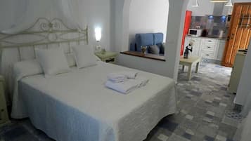 1 slaapkamer, een strijkplank/strijkijzer, wifi, beddengoed