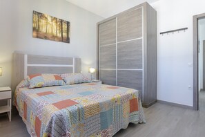2 bedrooms, iron/ironing board, free WiFi, bed sheets - Modern Holiday Home ''Casa Toria'' with Private Pool, Air Conditioning (Conil de la Fontera)