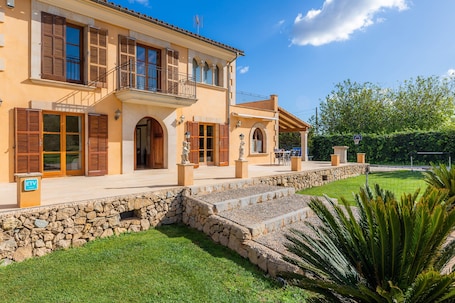 Exterior. Country House "Llum" with Mountain View, Private Pool & Wi-Fi